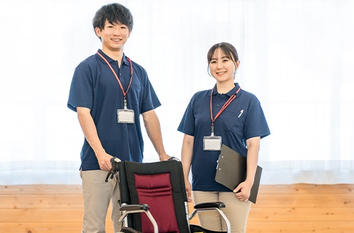 介護職員の仕事風景
